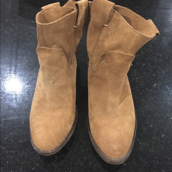 Dolce Vita Suede Ankle Boot - Picture 2 of 6